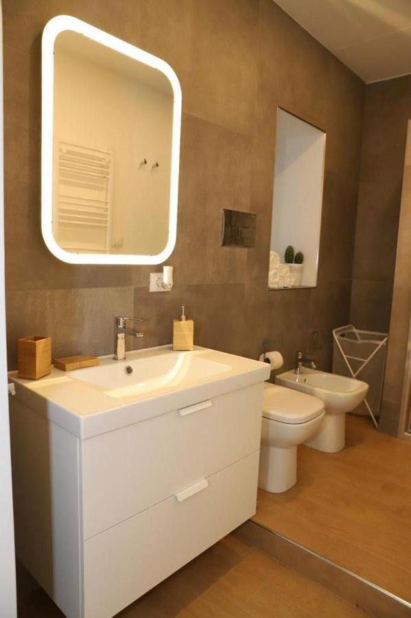 Superior Holiday House Catania Bagian luar foto