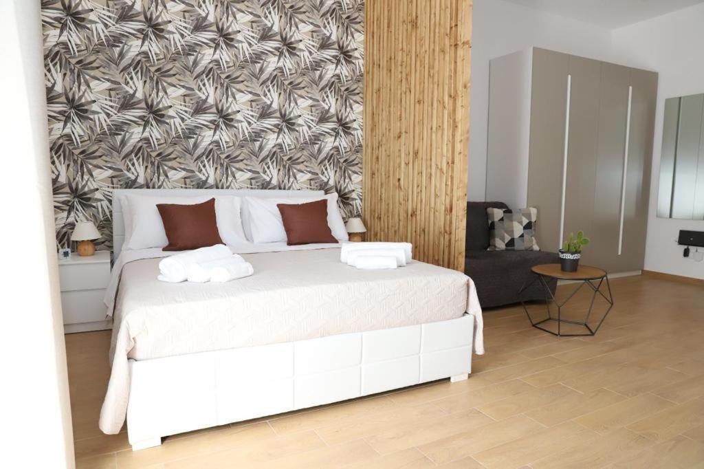 Superior Holiday House Catania Bagian luar foto